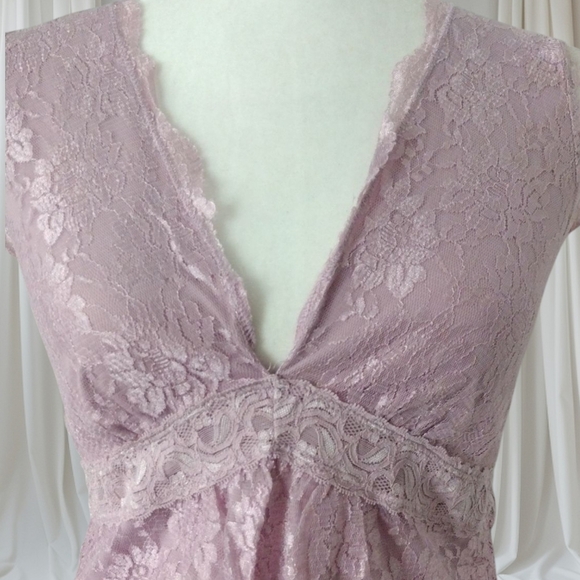 Apt 9 Lace V-Neck Pink Top Petite Small - Picture 2 of 6